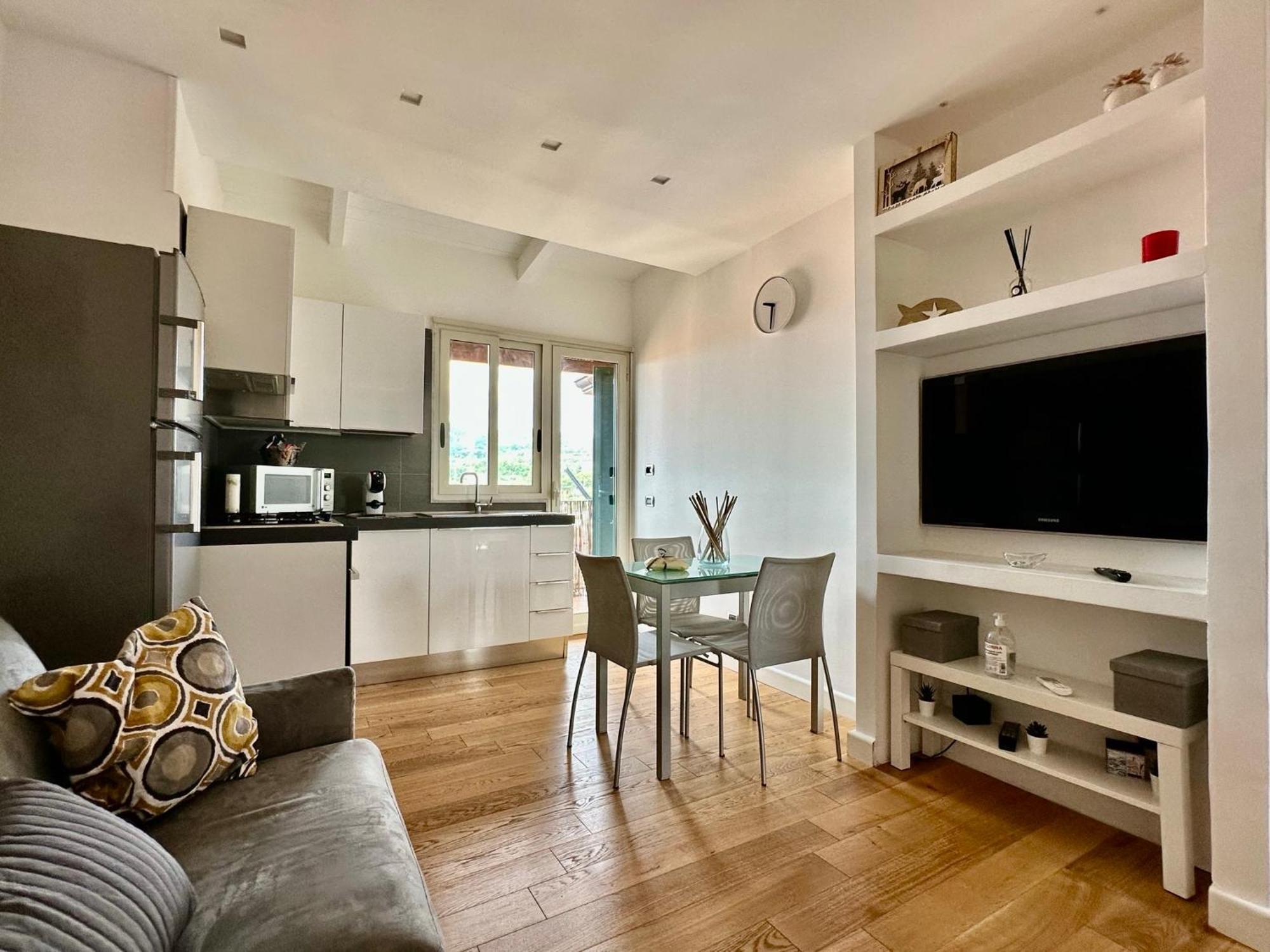 Apartment Delicia - Con Terrazza Neapel